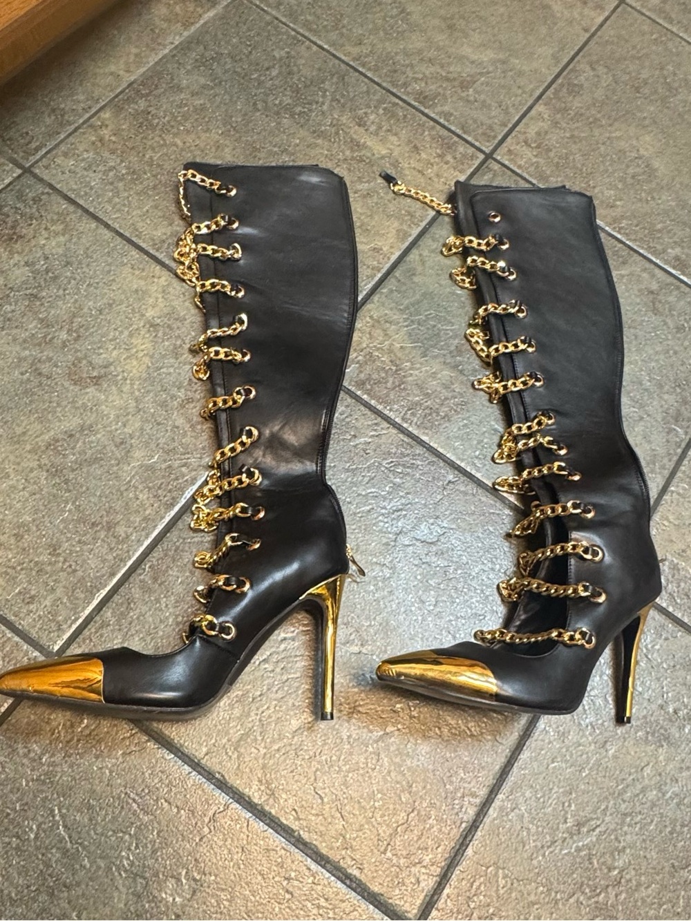 Black Leather Knee-High Stiletto Boots with Gold Chain & Toe Cap US 8 - Picture 8 of 17